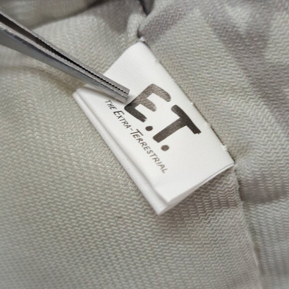 Universal Studios E.T. ET Dog Toy 8" Plush Squeaker Red Hoodie Basket Dogs - Picture 6 of 8